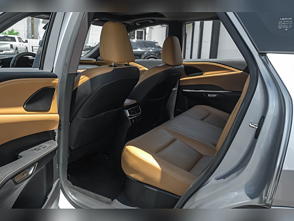2023 Lexus RX 350 - Photo 55