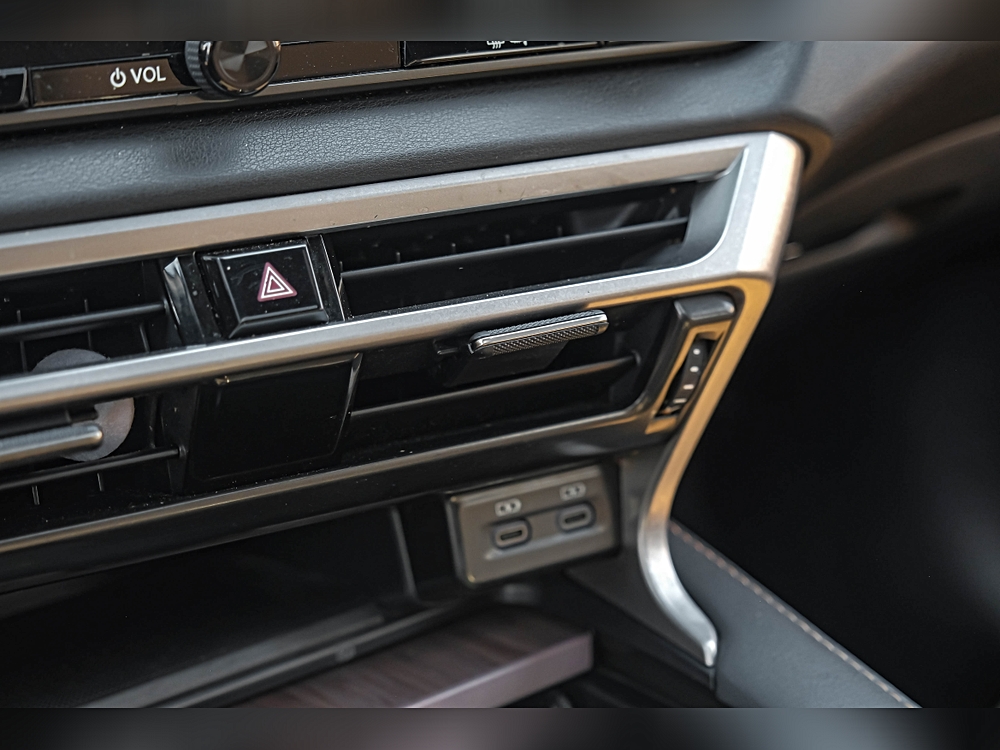 2023 Lexus RX 350 - Photo 30