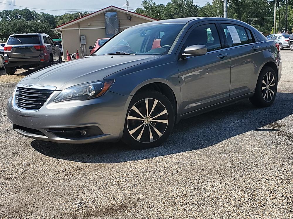 2013 Chrysler 200 Touring