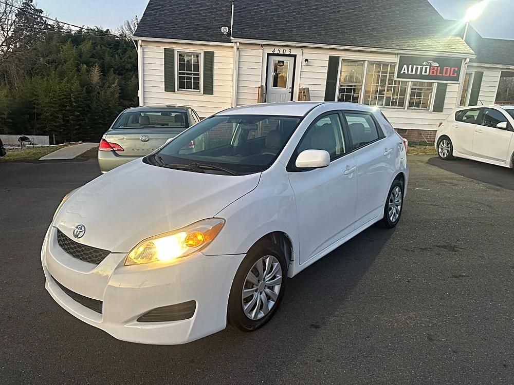 2009 Toyota Matrix Base