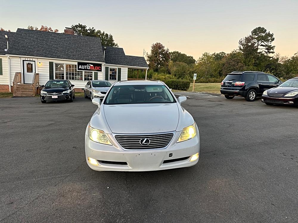 2008 Lexus LS Base