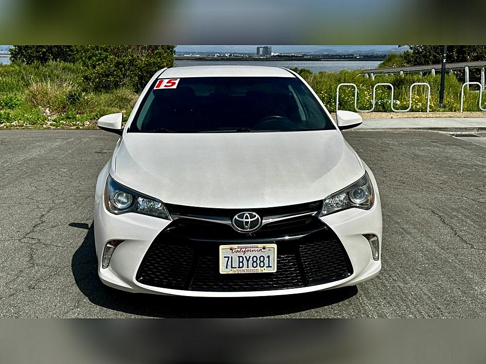 2015 Toyota Camry XSE - Photo 11