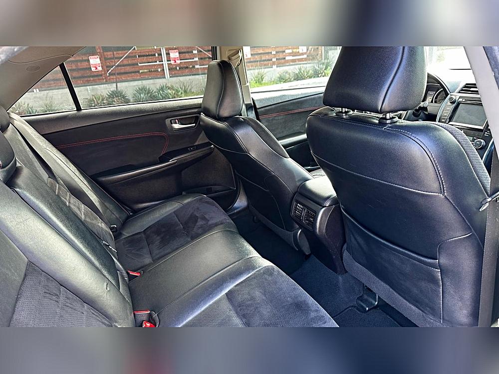 2015 Toyota Camry XSE - Photo 22