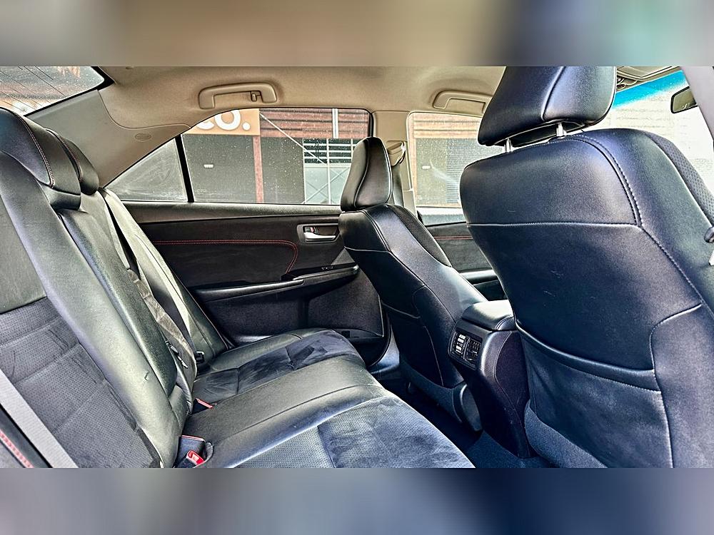 2015 Toyota Camry XSE - Photo 23