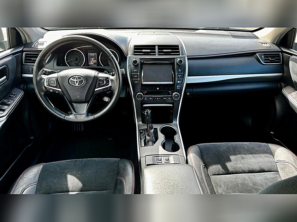 2015 Toyota Camry XSE - Photo 26