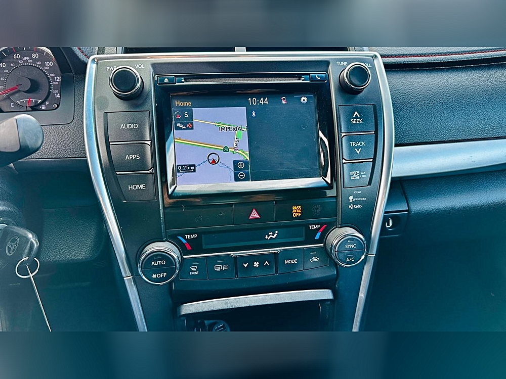 2015 Toyota Camry XSE - Photo 29
