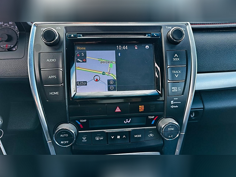 2015 Toyota Camry XSE - Photo 30