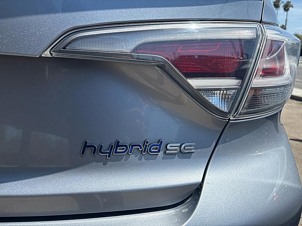 2016 Hyundai Sonata Hybrid Base - Photo 13