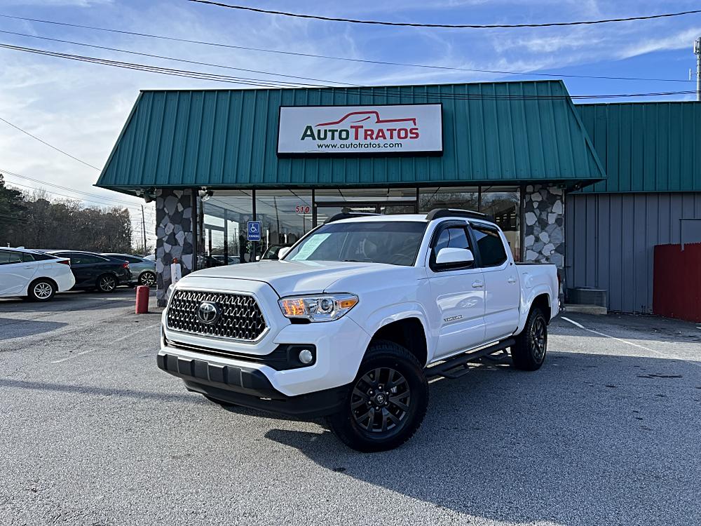 2016 Toyota Tacoma SR5's photo