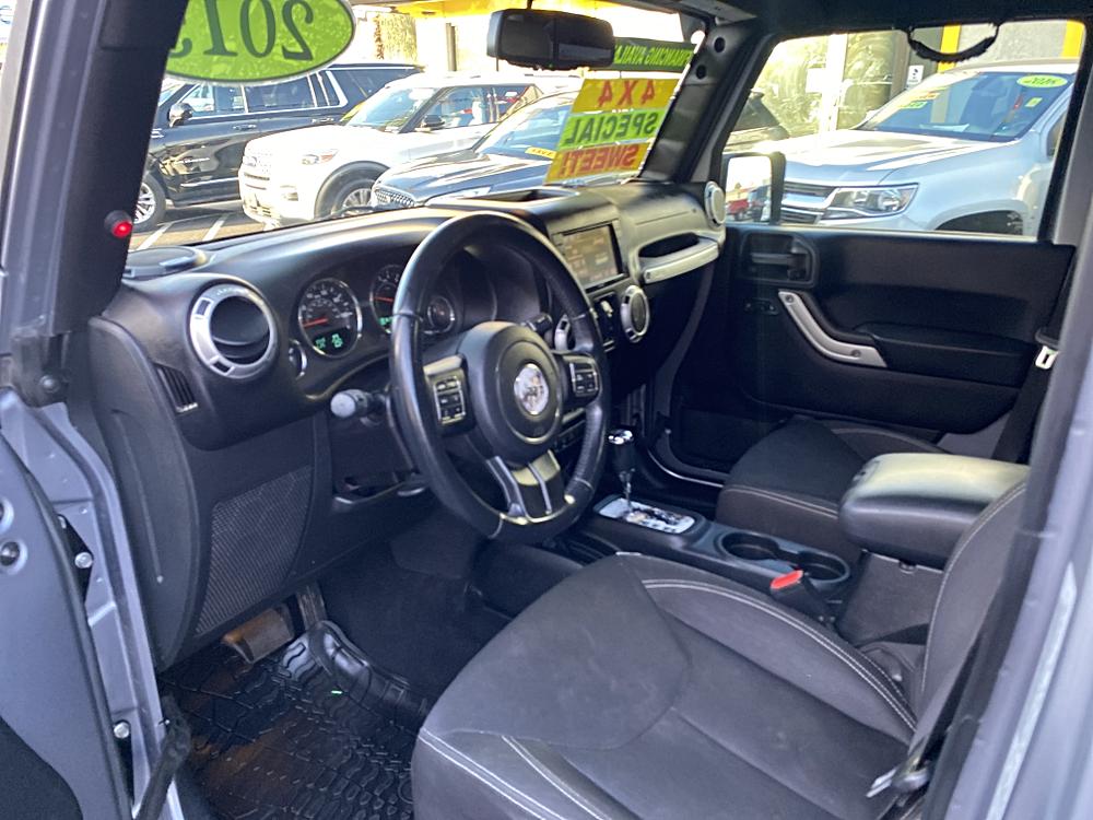 2015 Jeep Wrangler Unlimited Sahara - Photo 7