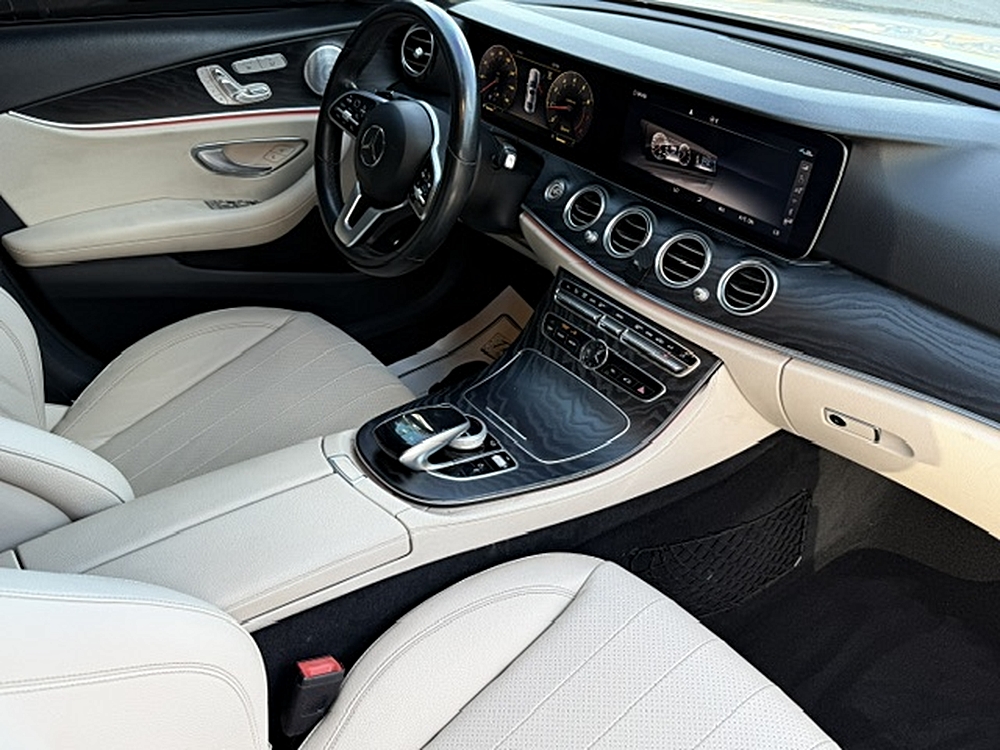 2019 Mercedes-Benz E-Class E300 - Photo 11