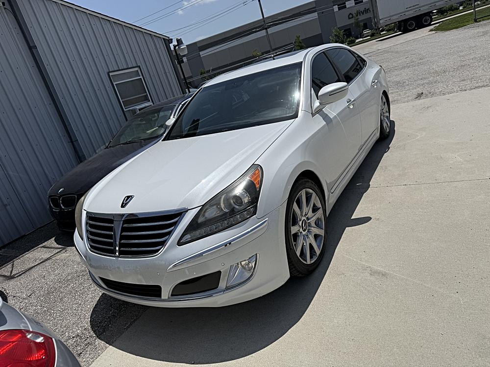 2012 Hyundai Equus