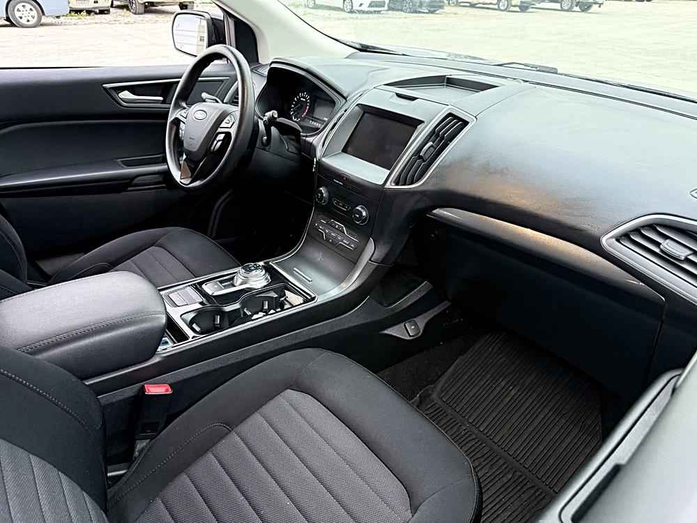 2020 Ford Edge SE - Photo 10