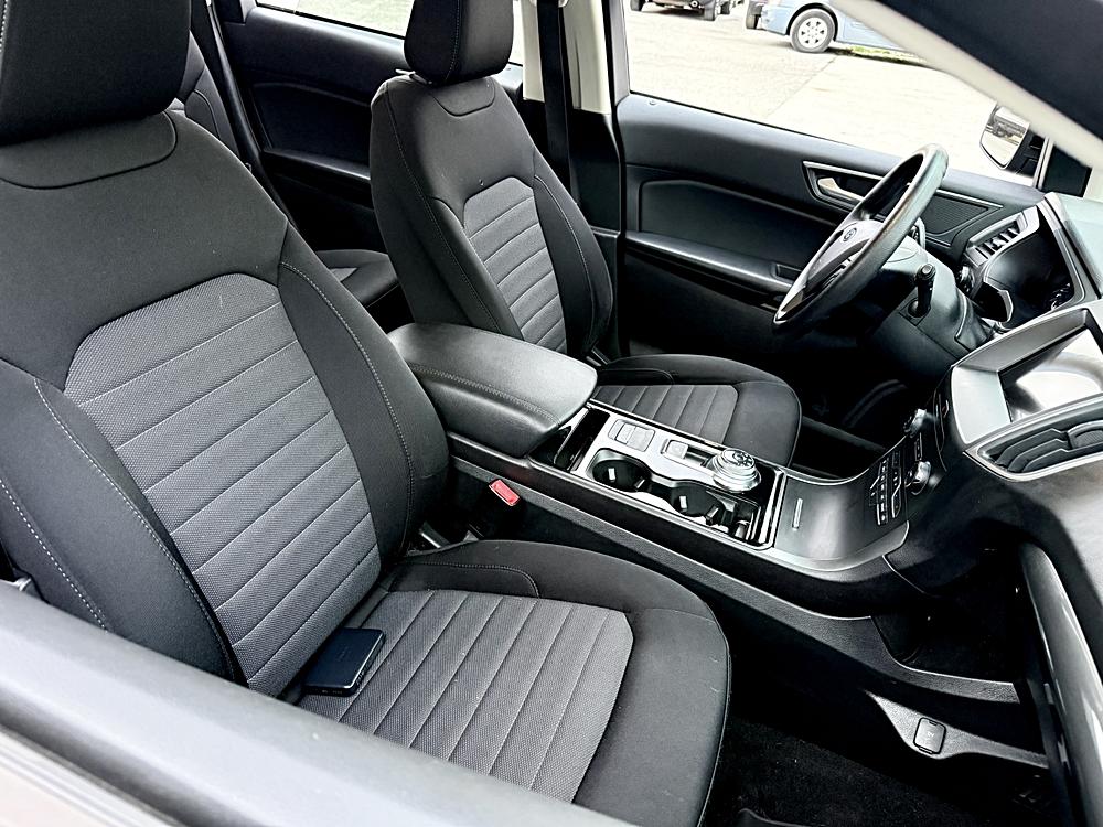 2020 Ford Edge SE - Photo 11