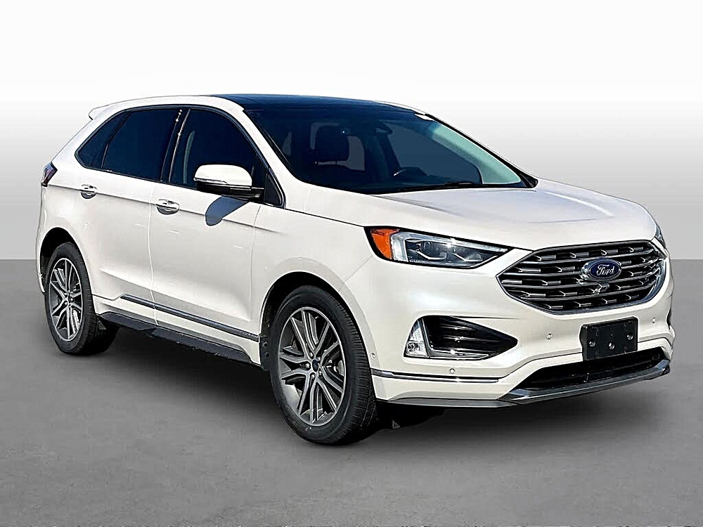 2020 Ford Edge SE - Photo 17