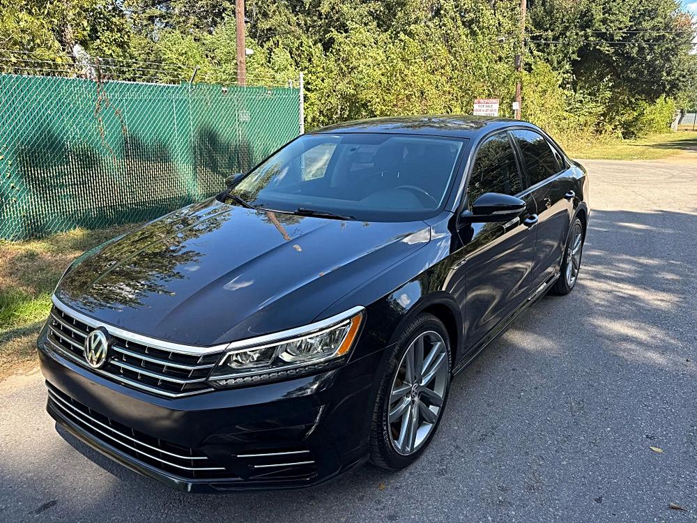 2018 Volkswagen Passat R-Line