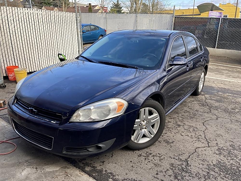 2010 Chevrolet Impala LT's photo