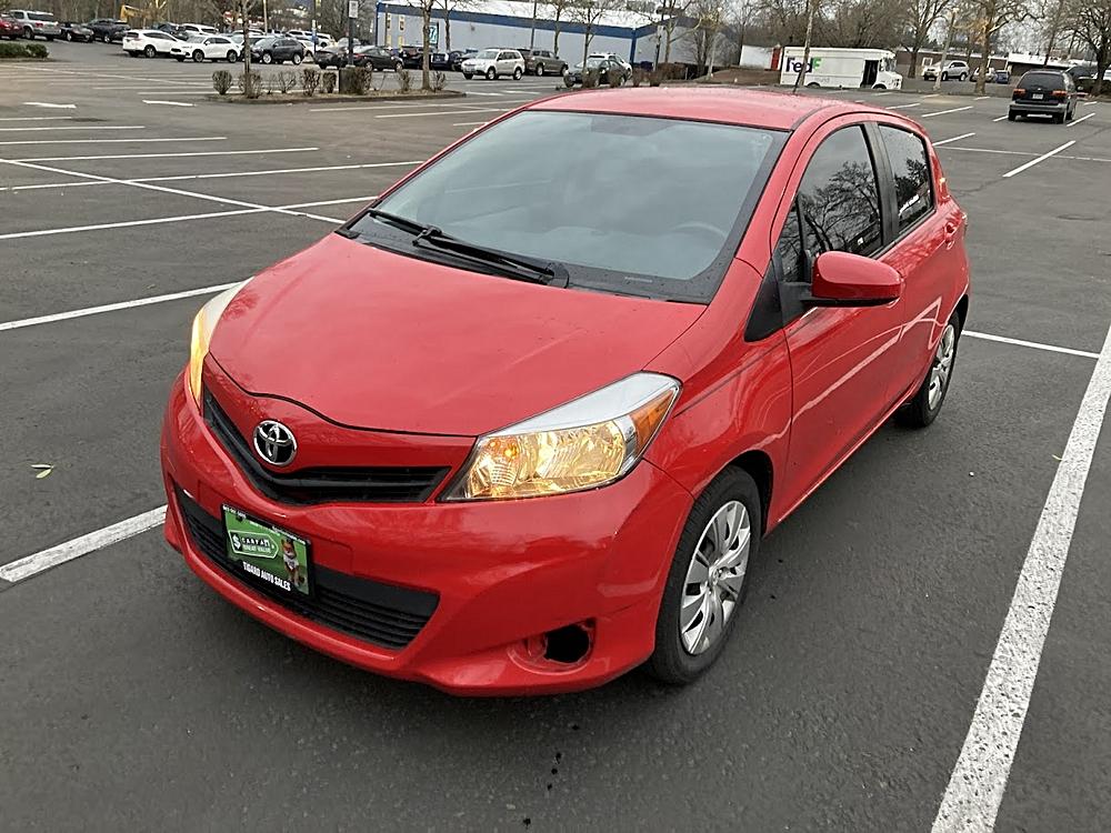 2014 Toyota Yaris LE