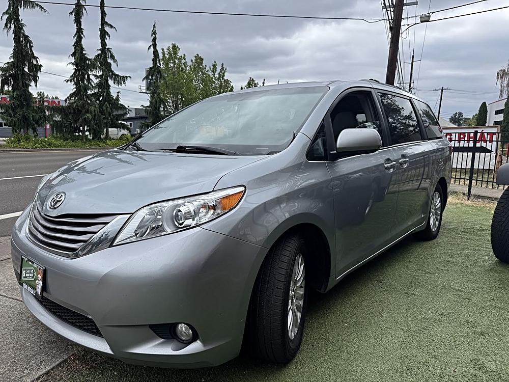 2017 Toyota Sienna