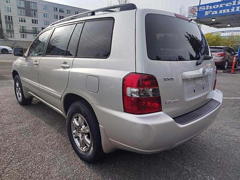 2005 TOYOTA HIGHLANDER