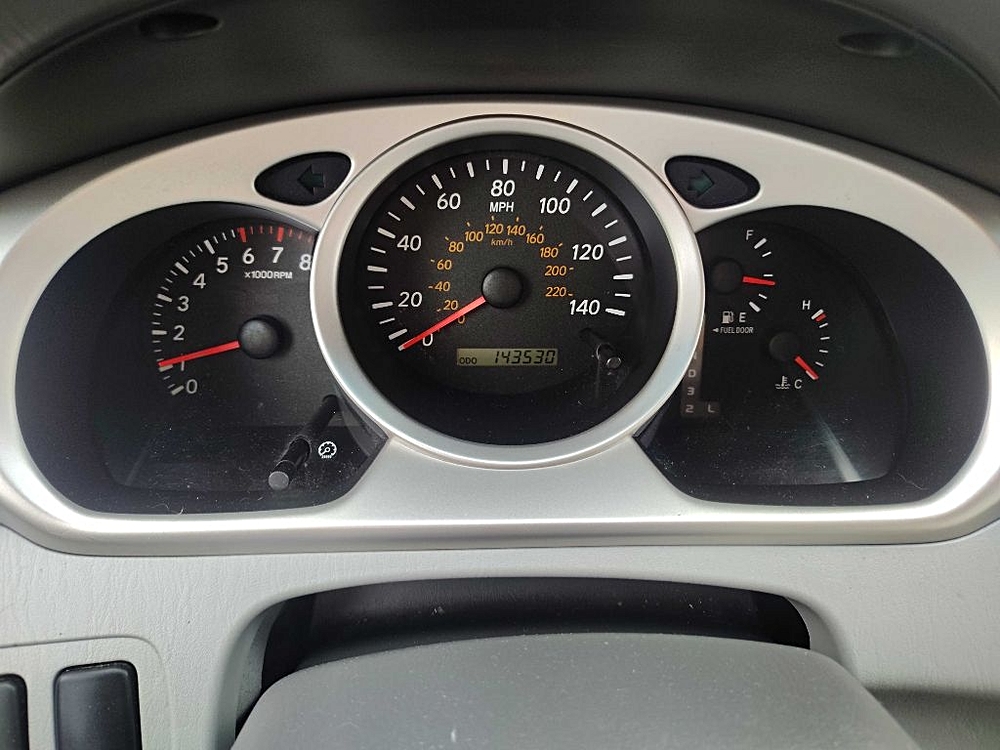 2005 TOYOTA HIGHLANDER