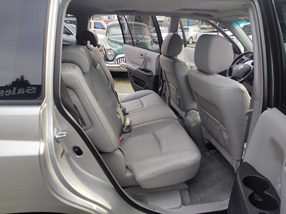 2005 TOYOTA HIGHLANDER