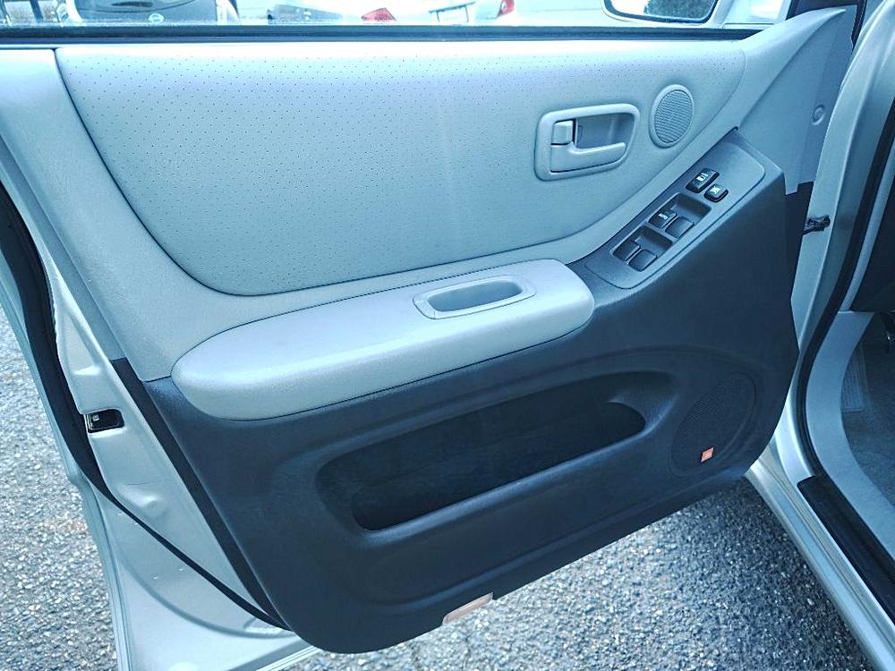 2005 TOYOTA HIGHLANDER