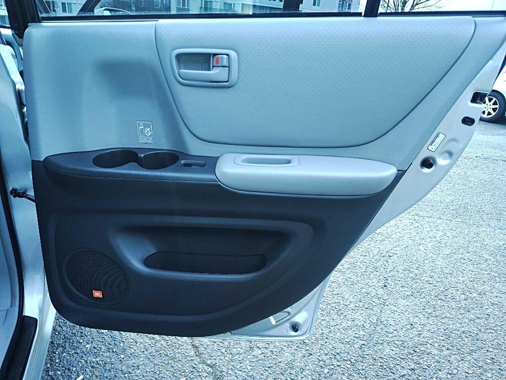 2005 TOYOTA HIGHLANDER