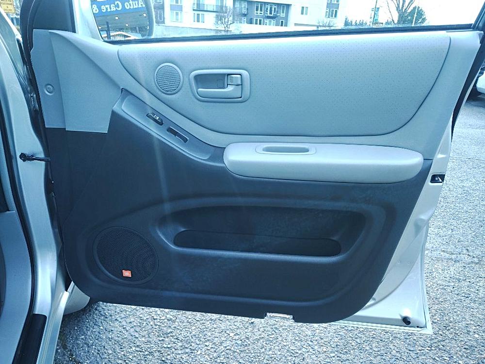 2005 TOYOTA HIGHLANDER