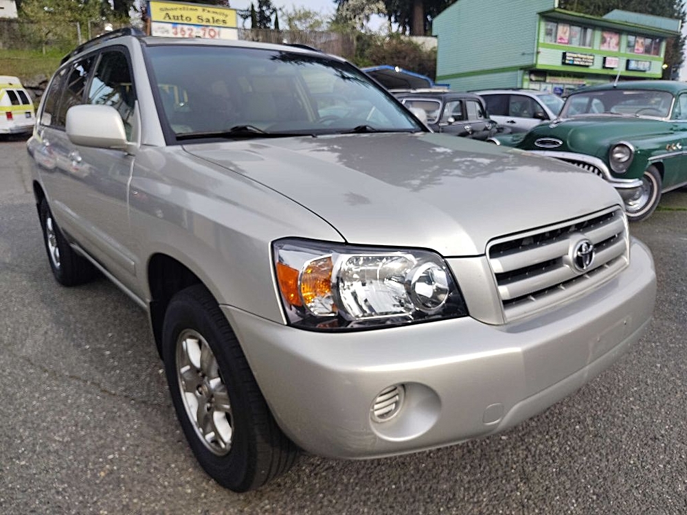 2005 TOYOTA HIGHLANDER