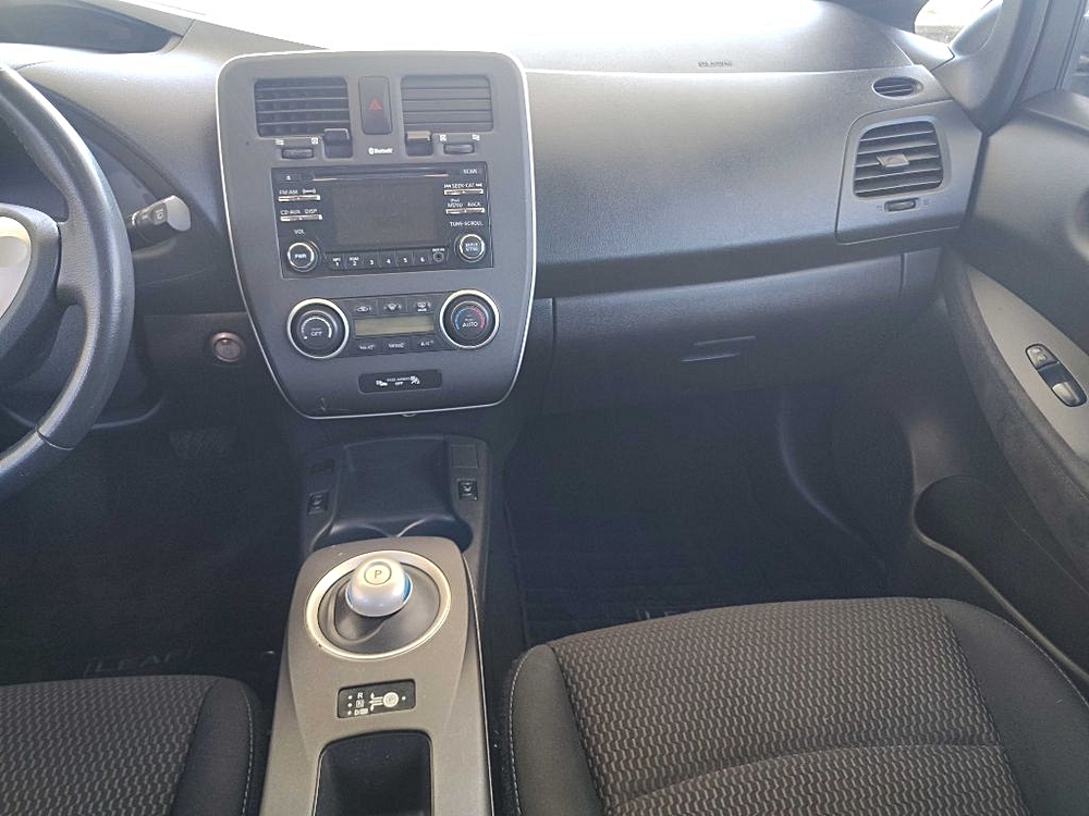2013 NISSAN LEAF