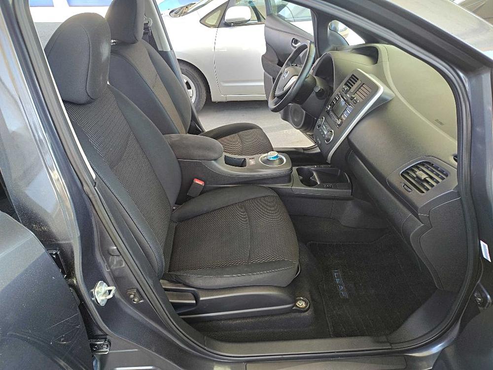 2013 NISSAN LEAF