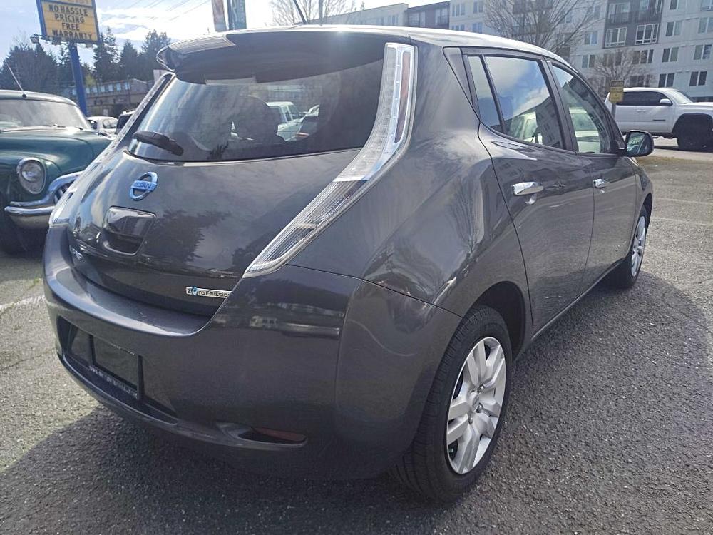 2013 NISSAN LEAF