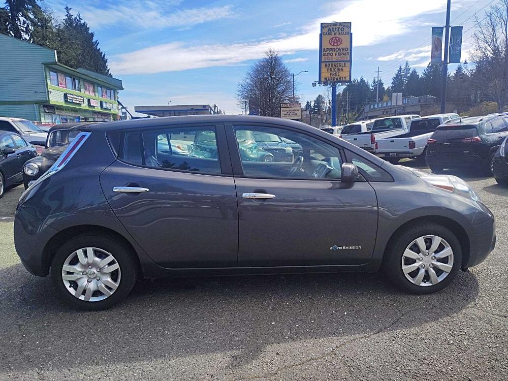 2013 NISSAN LEAF