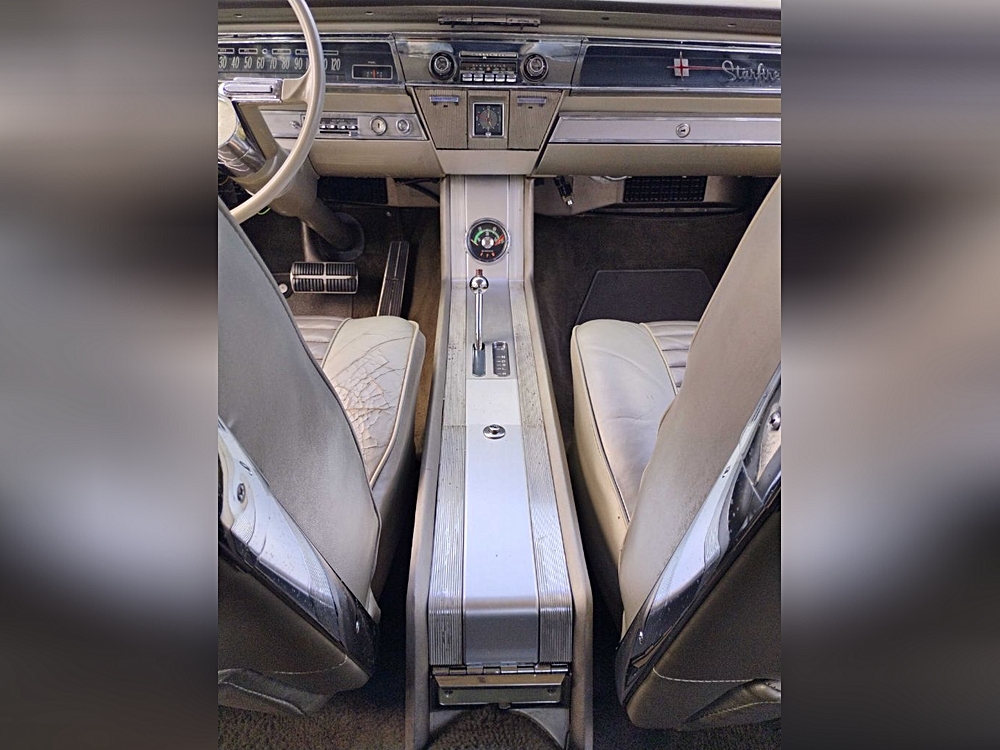 1962 OLDSMOBILE STARFIRE