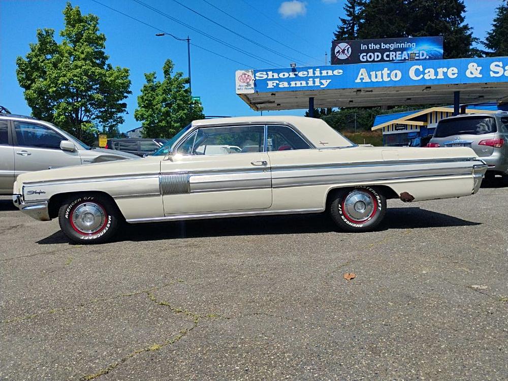1962 OLDSMOBILE STARFIRE