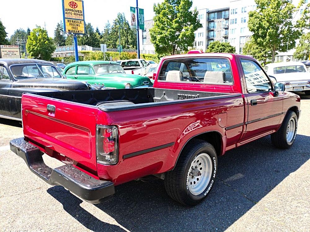 1994 TOYOTA PICKUP 1/2 TON