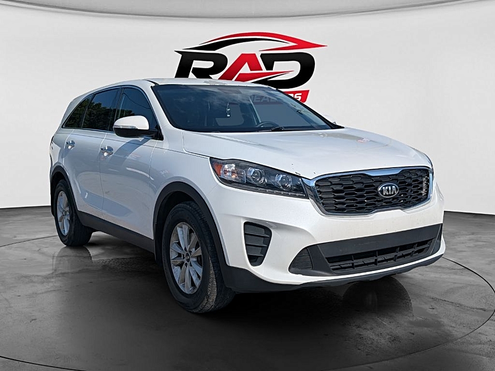 2019 Kia Sorento LX AT's photo