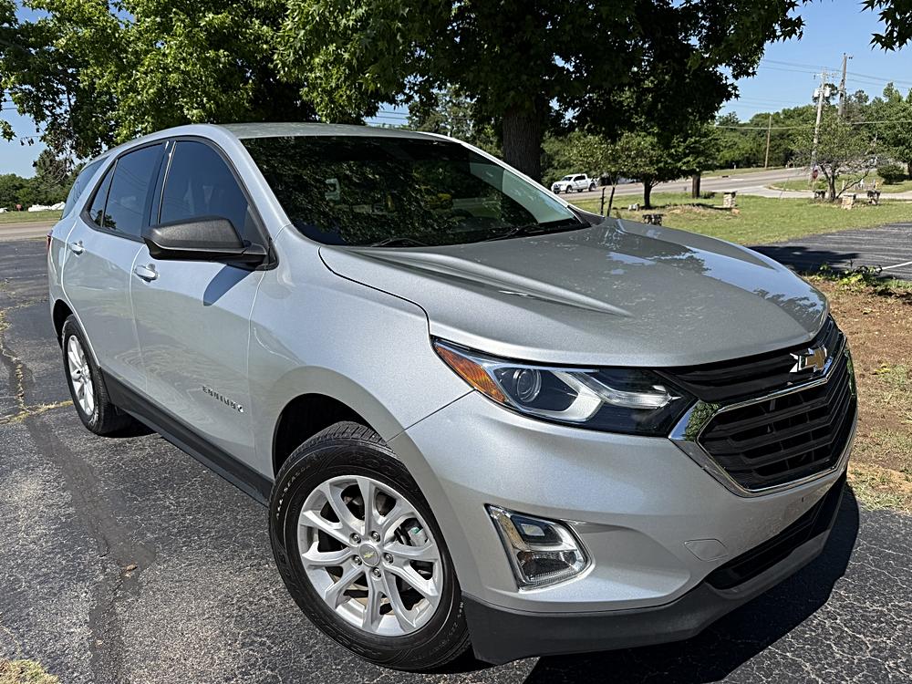 2019 Chevrolet Equinox LS's photo