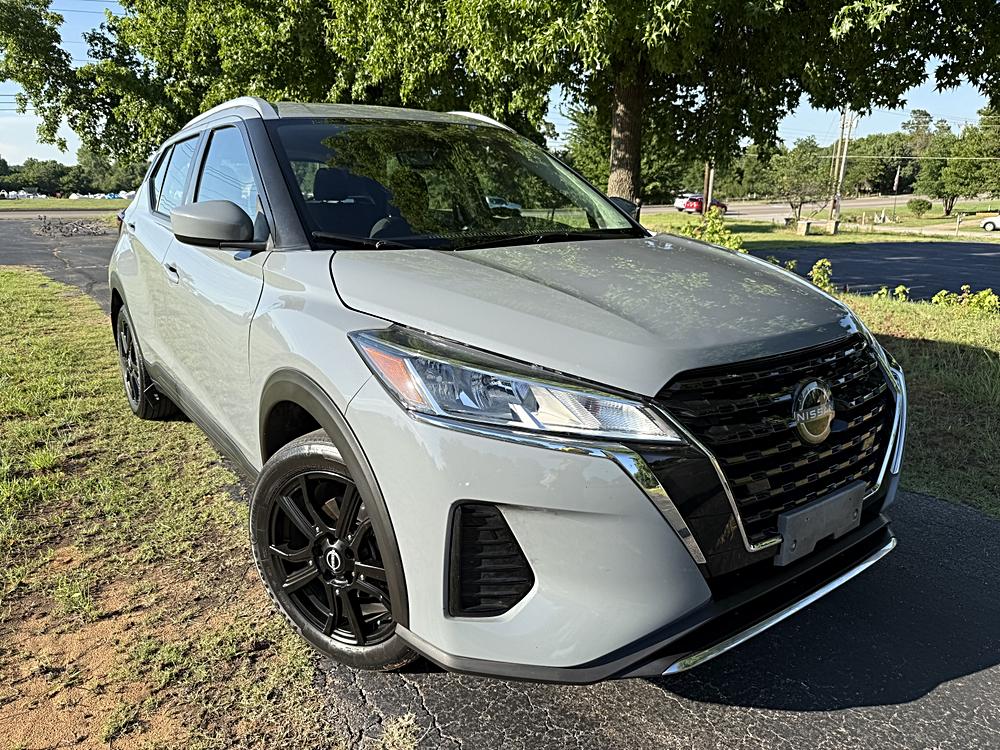 2022 Nissan Kicks FWD Automatic