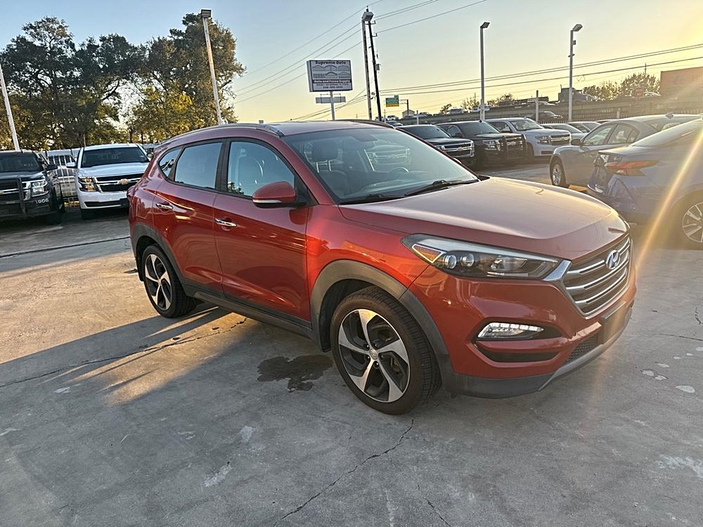 2016 Hyundai Tucson Limited's photo