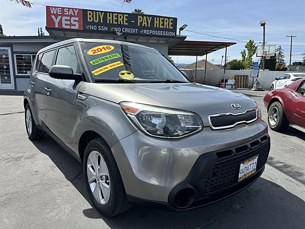 2016 Kia Soul Base