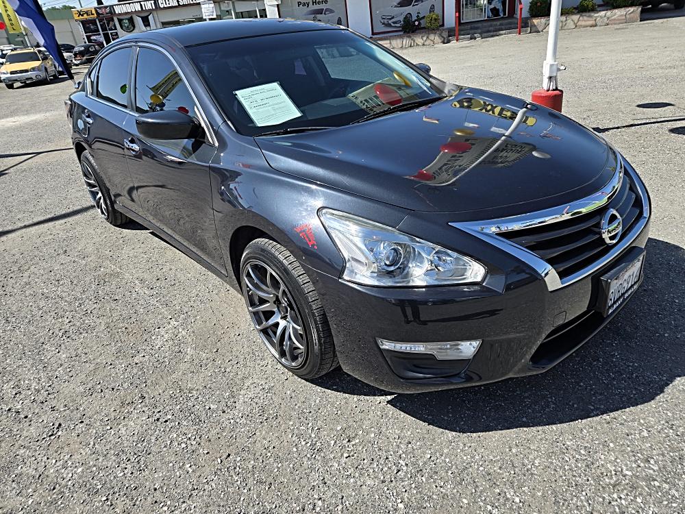 2015 Nissan Altima 2.5 S's photo