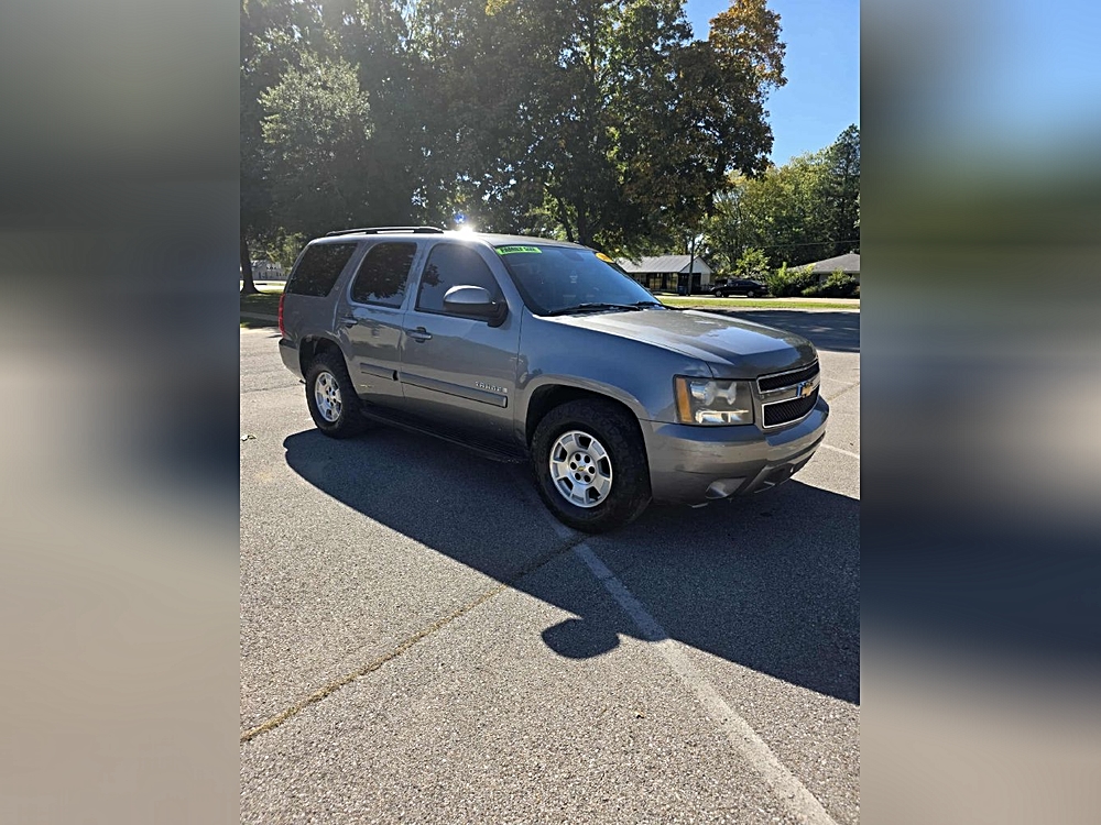 2007 Chevrolet Tahoe LS's photo