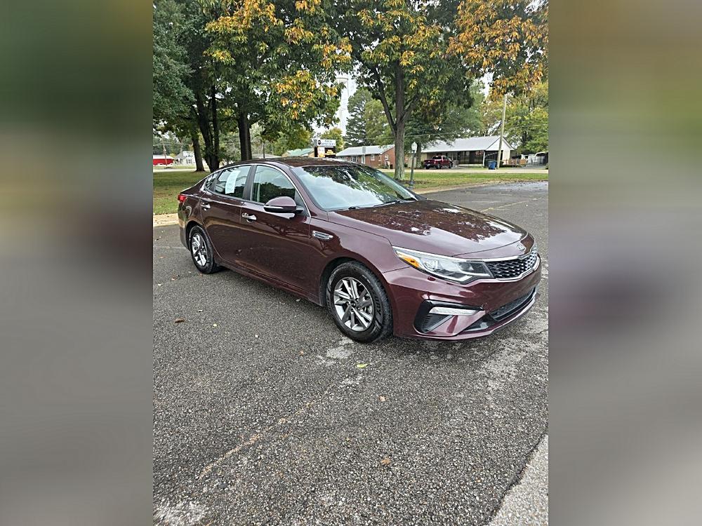 2019 Kia Optima LX's photo