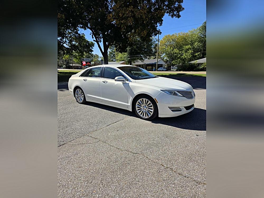 2013 Lincoln MKZ Base's photo