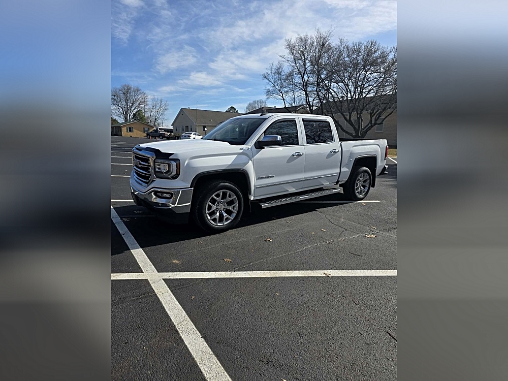 2018 GMC Sierra 1500 SLT's photo
