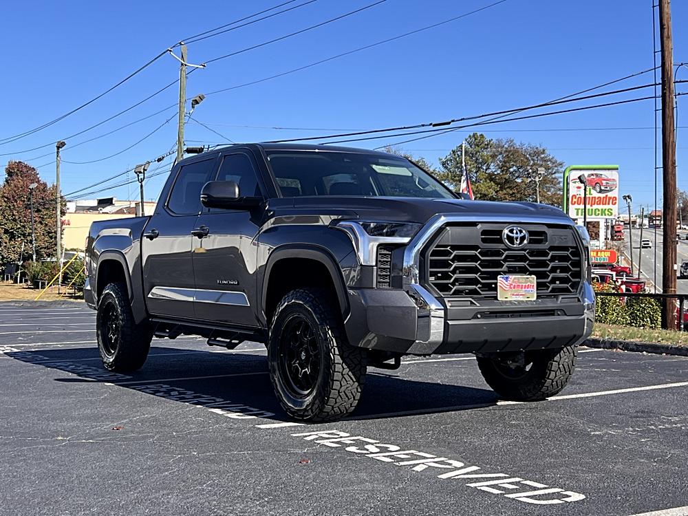 2024 Toyota Tundra SR5's photo