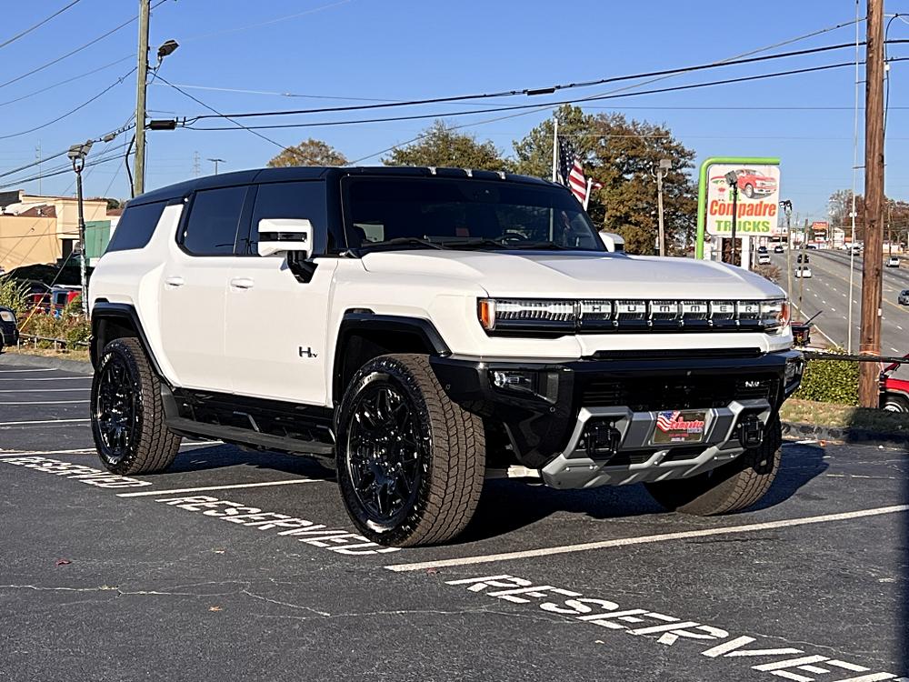 2025 GMC HUMMER EV 2X's photo