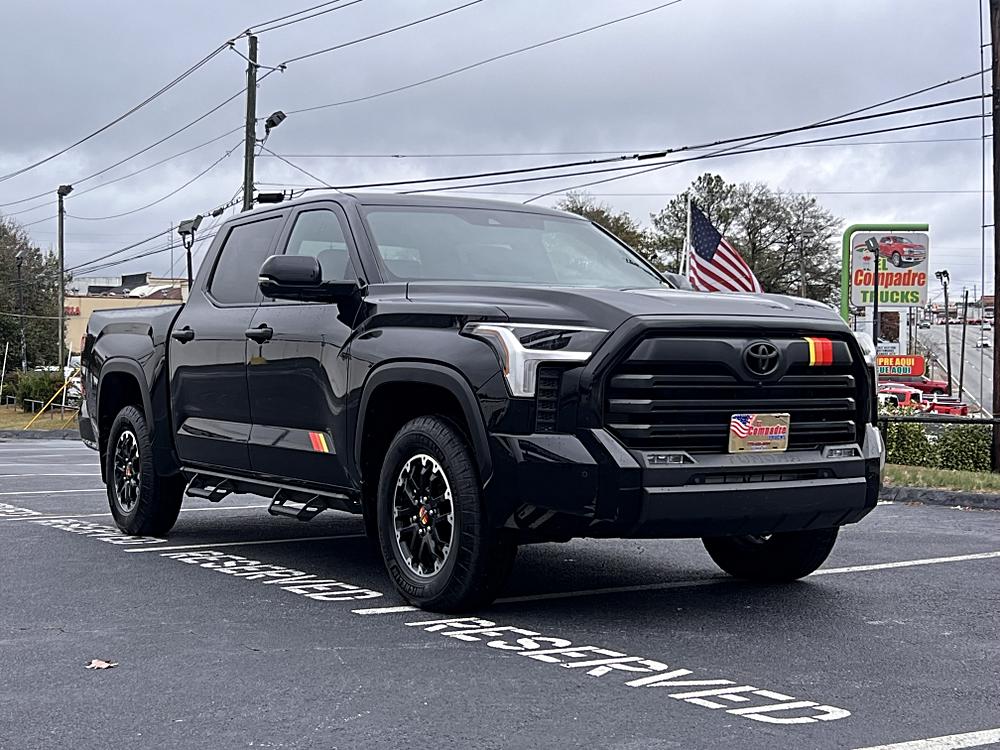 2025 Toyota Tundra SR5's photo